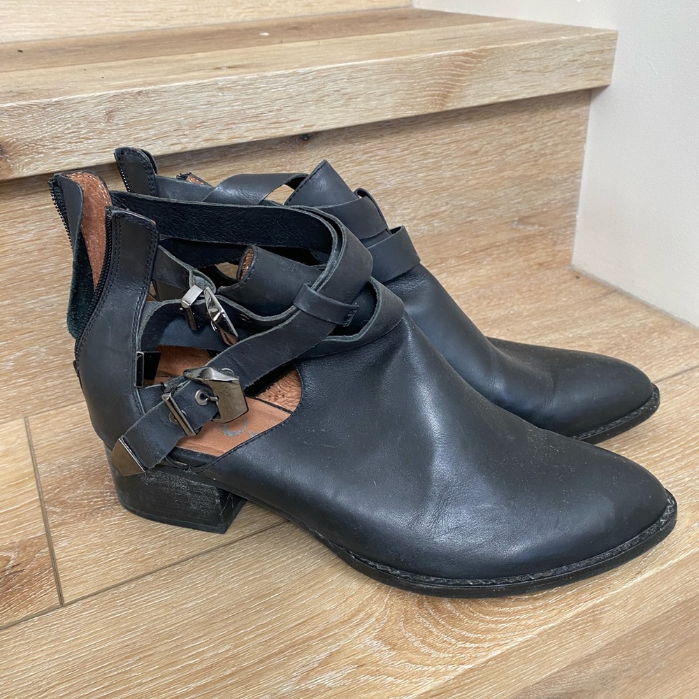 Jeffrey Campbell Everly Black Leather Cutout Ankle Boots